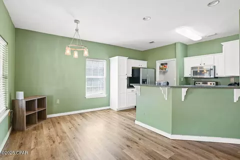 13805 Flamingo Ave, Fountain, FL 32438