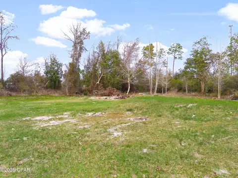 9320 Pat Rd, Youngstown, FL 32466