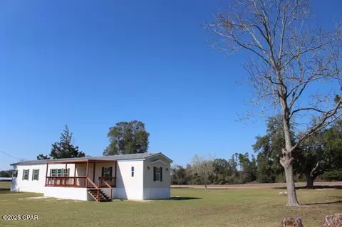 5012 3rd Ave, Malone, FL 32445 photo 3