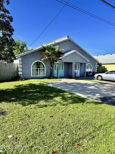 6121 Orange Plz, Panama City, FL 32408