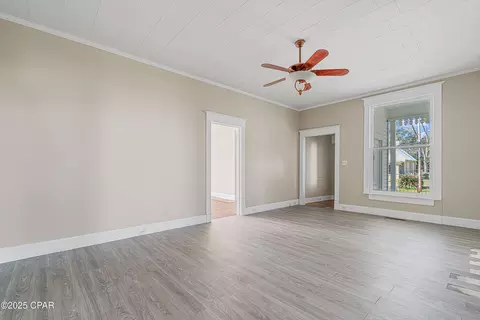 721 5th St, Chipley, FL 32428 photo 8
