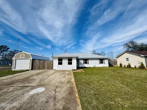 502 Sparrow St, Lynn Haven, FL 32444