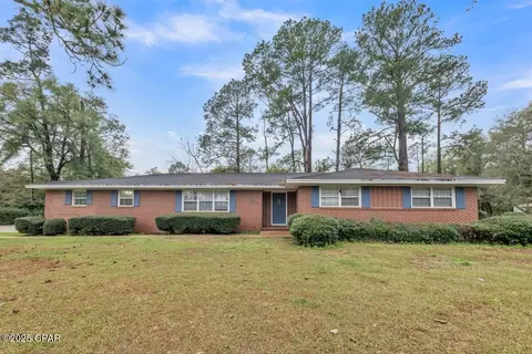 830 S Adams St, Quincy, FL 32351