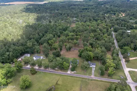 000 Plum Ave, Chipley, FL 32428