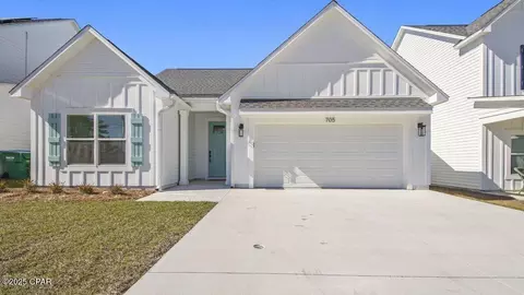 705 Landing Cir, Panama City Beach, FL 32413