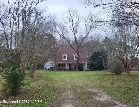 260 Wits End Ln, Defuniak Springs, FL 32435