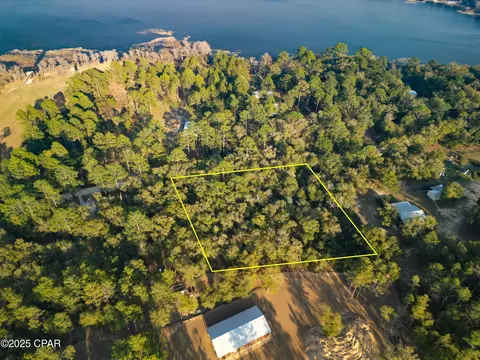 0000 Stillwater Dr, Chipley, FL 32428