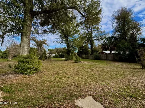 202 College Ave, Panama City, FL 32401