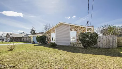 603 Hummingbird St, Lynn Haven, FL 32444