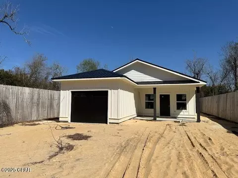 150 Bayou Ave, Panama City, FL 32401