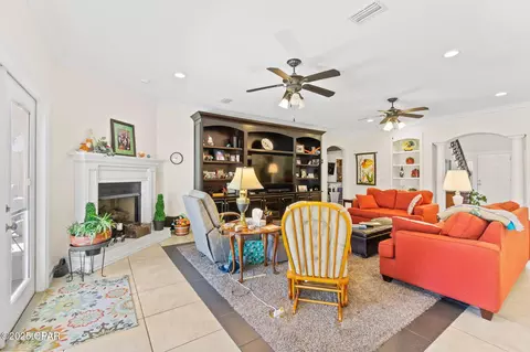 553 Lakepointe Dr, Chipley, FL 32428 photo 14