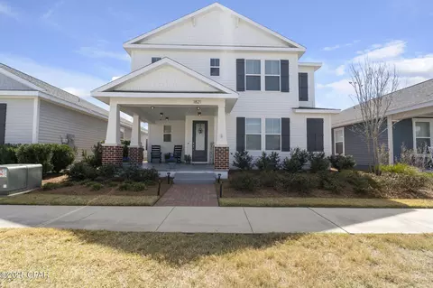 1821 Daffodil St, Panama City, FL 32405