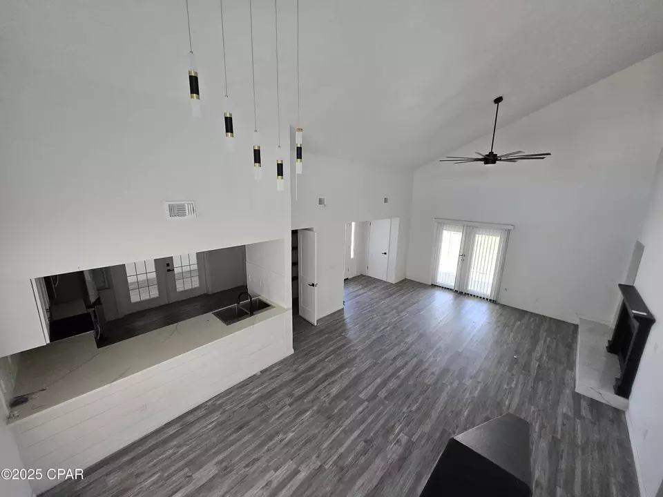 Living - 2706 Ravenwood Ct, Lynn Haven, FL 32444 photo 4 of 5