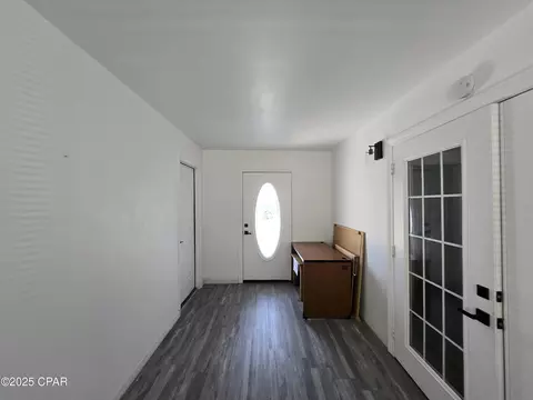 Entry Way - 2706 Ravenwood Ct, Lynn Haven, FL 32444 photo 1 of 2