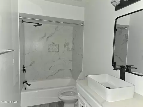 Bath - 2706 Ravenwood Ct, Lynn Haven, FL 32444 photo 1 of 9