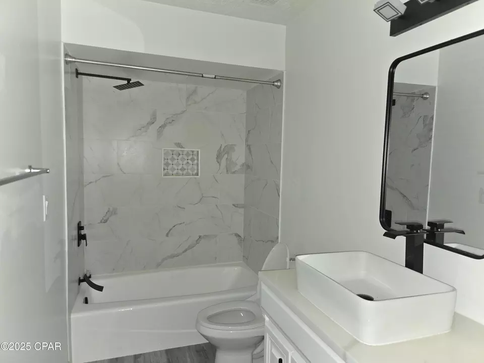 Bath - 2706 Ravenwood Ct, Lynn Haven, FL 32444 photo 1 of 9