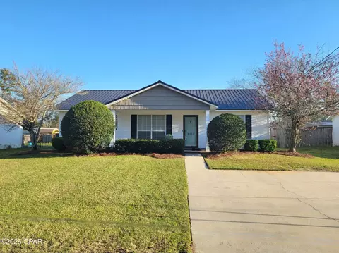 4481 Butler Ave, Marianna, FL 32446