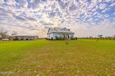 644 Highway 69, Grand Ridge, FL 32442