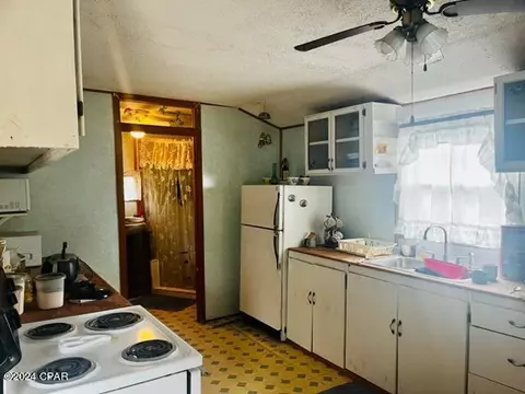 Kitchen - 00 NW County Rd 274, Altha, FL 32421 photo 1 of 2