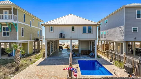 718 Indian Pass Rd, Port St Joe, FL 32456