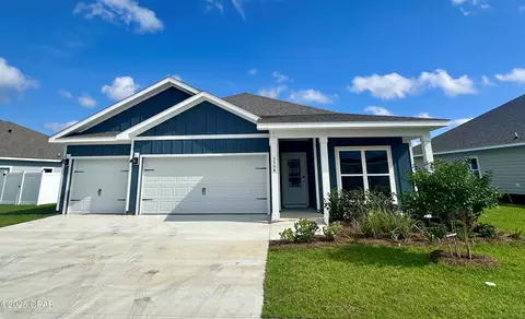 6564 Haskins Dr, Panama City, FL 32404