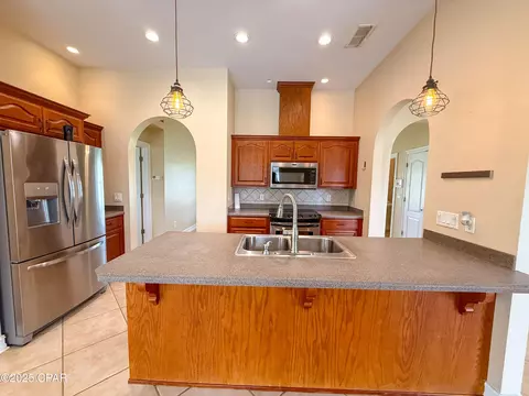5952 Cross Country Blvd, Marianna, FL 32446