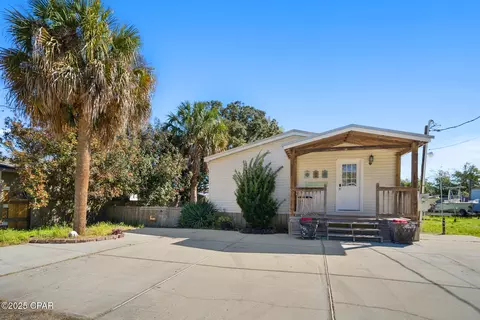 2113 Rose Lane Ct, Panama City, FL 32408