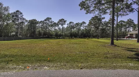251 Plantation Dr, Port St Joe, FL 32456