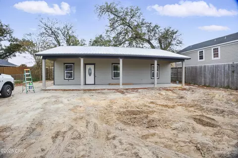 2200 E 6th Ct #A, Panama City, FL 32401