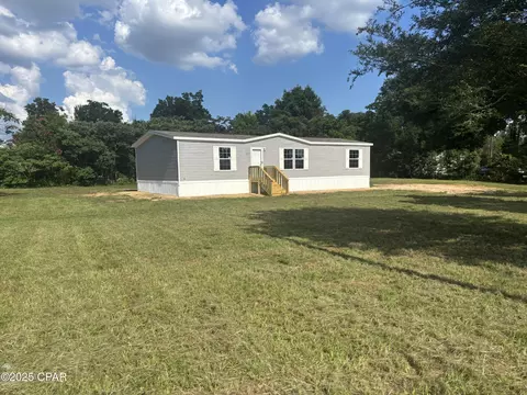 5151 Lynch Dr, Marianna, FL 32446