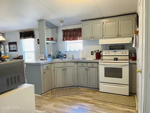3010 Five Points Rd, Cottondale, FL 32431 photo 2