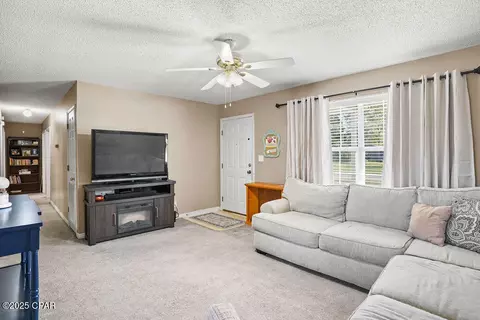 792 2nd St, Chipley, FL 32428 photo 3
