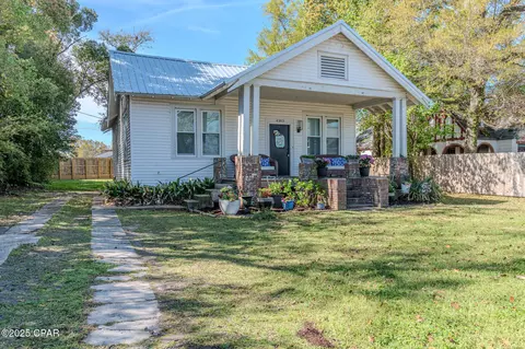 4383 Clinton St, Marianna, FL 32446