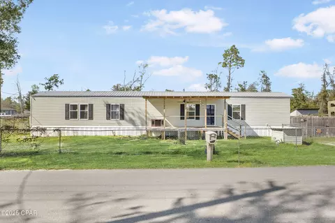 1929 Creamer Rd, Panama City, FL 32409
