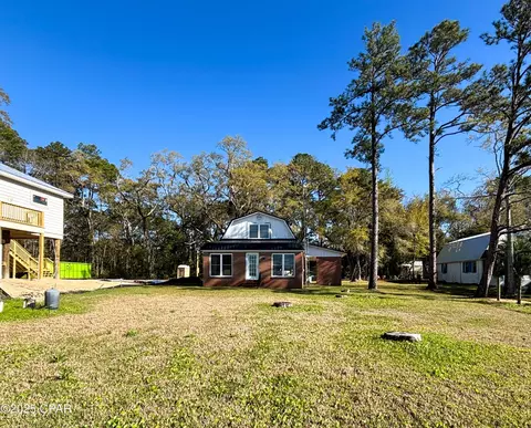 328 Sunset Trl, Freeport, FL 32439