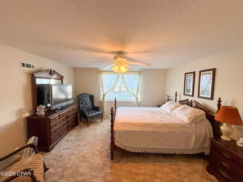 Bedroom - 328 Sunset Trl, Freeport, FL 32439 photo 3 of 4
