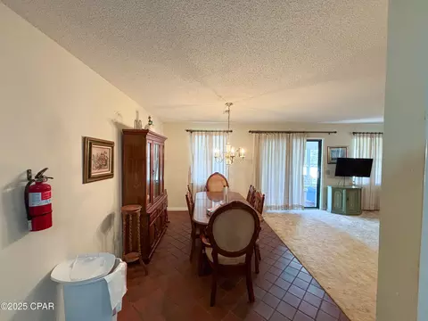 Dining - 328 Sunset Trl, Freeport, FL 32439 photo 1 of 1