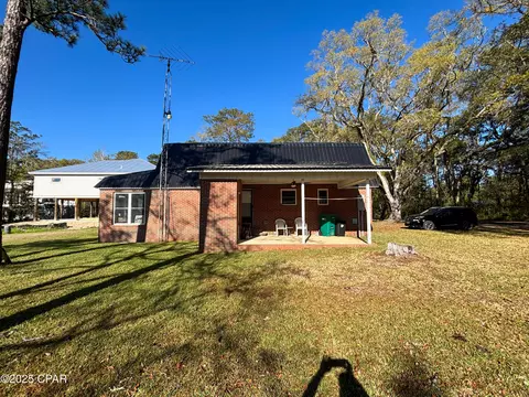 Exterior - 328 Sunset Trl, Freeport, FL 32439 photo 3 of 5