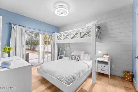 Bedroom - 24 Seabreeze Cir, Seacrest, FL 32413 photo 2 of 3