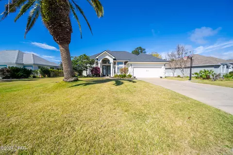 115 Legend Lakes Dr, Panama City Beach, FL 32408
