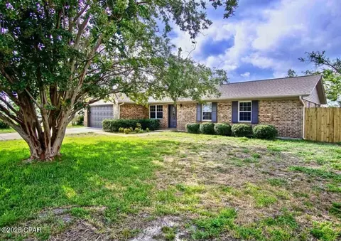 4126 Leslie Ln, Panama City, FL 32404