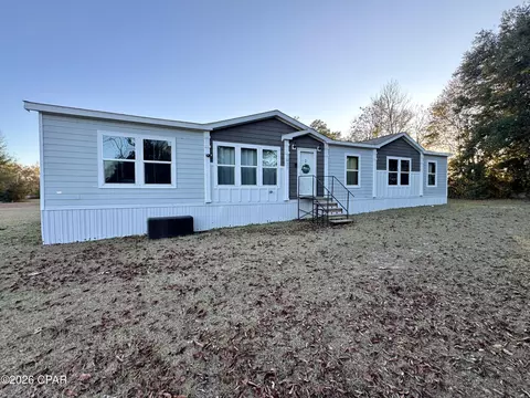 7031 Hamilton Rd, Grand Ridge, FL 32442