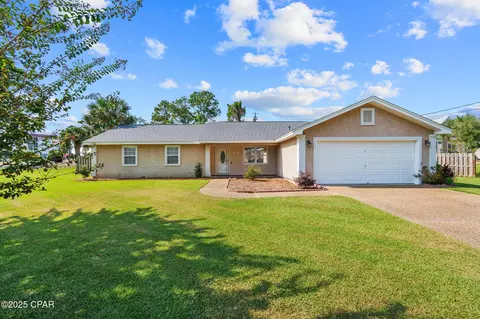 201 Birdie Ln, Panama City Beach, FL 32407