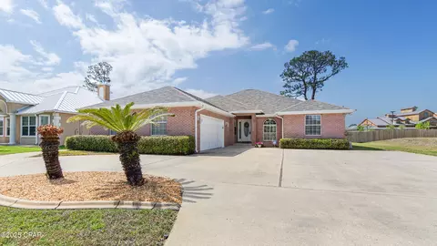 94 Hombre Cir, Panama City Beach, FL 32407