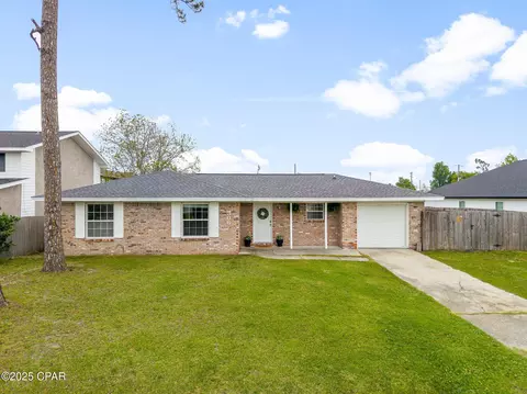 306 Lynnwood Ln, Lynn Haven, FL 32444