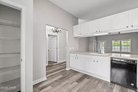 826 E 24th St, Lynn Haven, FL 32444 photo 9