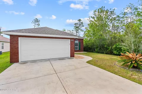 826 E 24th St, Lynn Haven, FL 32444 photo 3