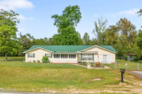 3340 Peanut Rd, Cottondale, FL 32431
