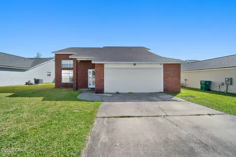 520 J H Crews Cir, Panama City, FL 32404
