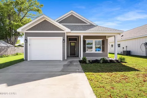 1158 Mulberry Ave, Panama City, FL 32401